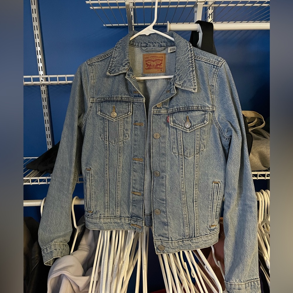 Levi’s jean jacket - Picture 1 of 1